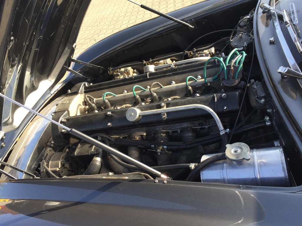 DB4 GT Zagato – Motorraum